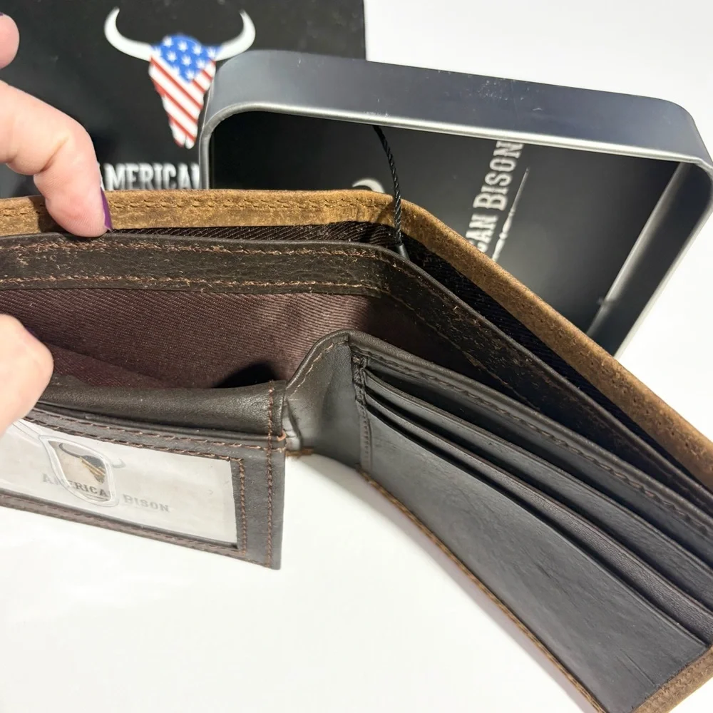 American Bison Men's Bifold Brown Leather Wallet New In Box